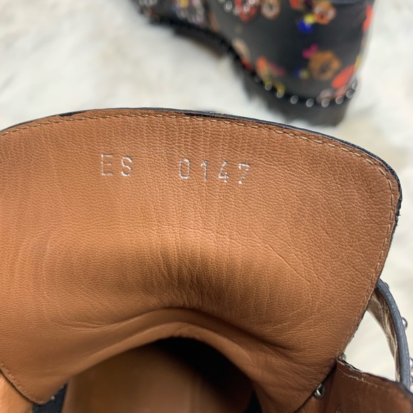 Givenchy Floral Print Ankle Boots🌸 - Picture 7 of 8